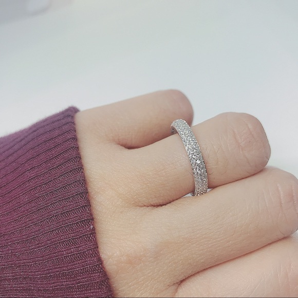 925 Sterling Silver Cubic Zirconia Ring - Picture 7 of 8